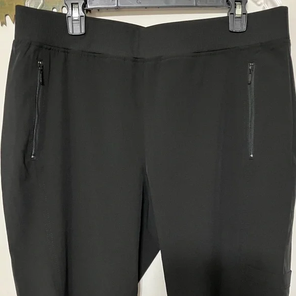 Chico’s Zenergy Black Pull On Pants size 2 - Picture 3 of 9